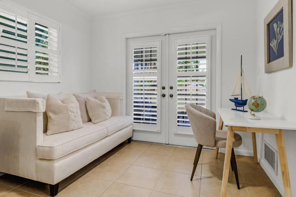 House W/ Heated Pool In Naples 5 Min To Beach エクステリア 写真