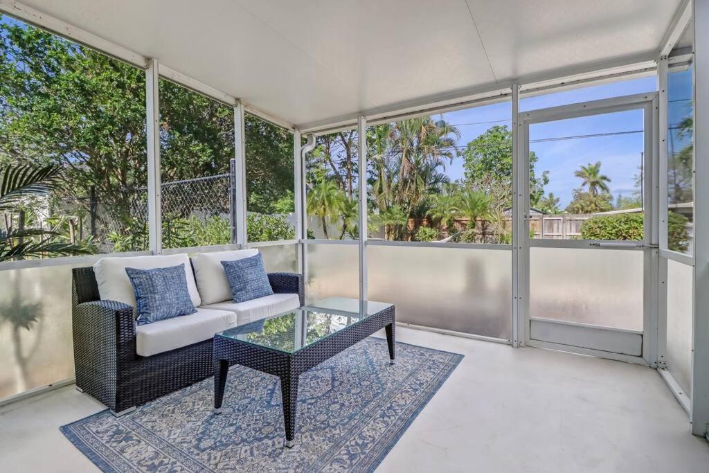 House W/ Heated Pool In Naples 5 Min To Beach エクステリア 写真