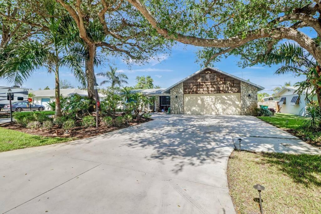 House W/ Heated Pool In Naples 5 Min To Beach エクステリア 写真