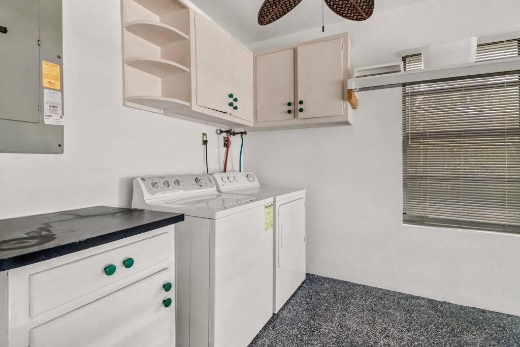 House W/ Heated Pool In Naples 5 Min To Beach エクステリア 写真