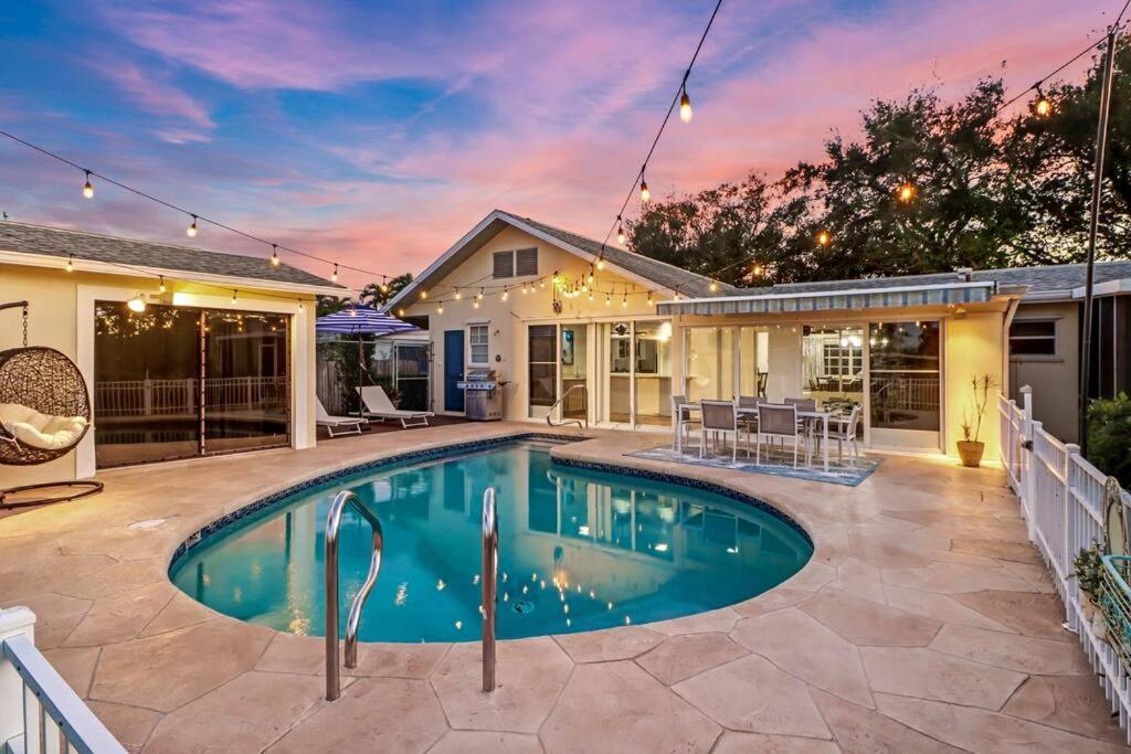 House W/ Heated Pool In Naples 5 Min To Beach エクステリア 写真