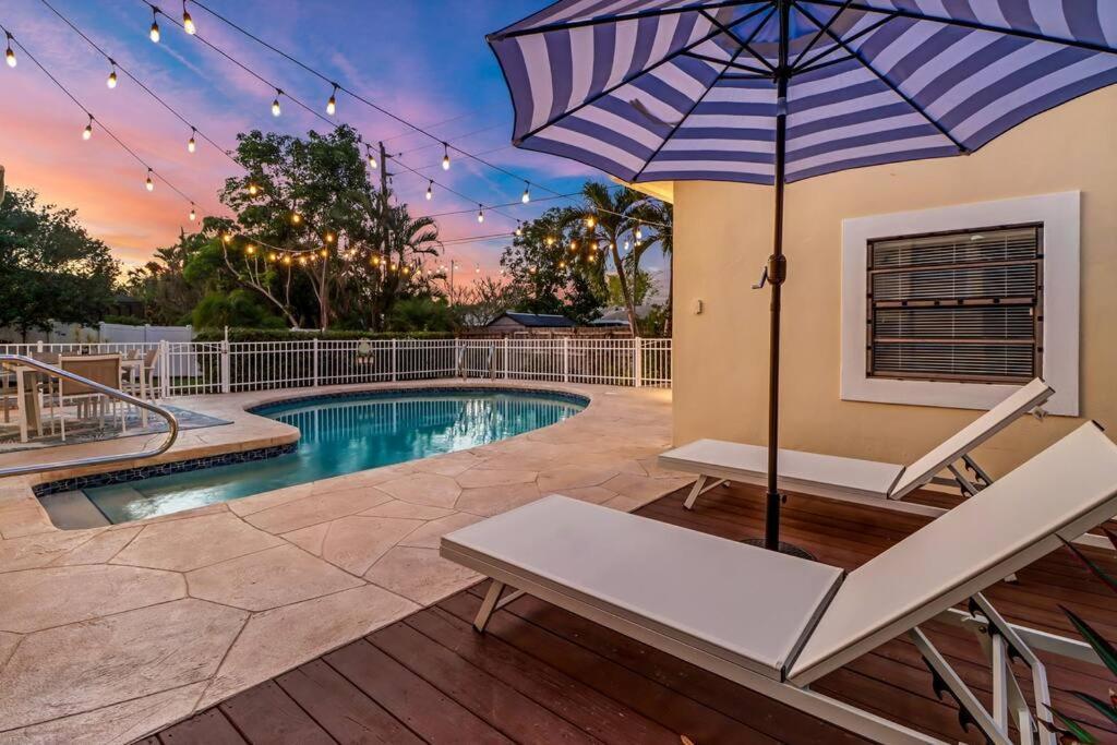 House W/ Heated Pool In Naples 5 Min To Beach エクステリア 写真